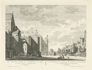 Gezicht op de Nieuwezijds Voorburgwal met de achterkant van de Nieuwe Kerk en het Stadhuis op de Dam