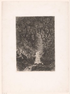 Gezicht op een boslandschap met een waterval