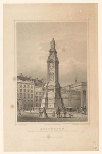 Gezicht op monument in Amsterdam