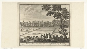 Gezicht op Paleis Honselaarsdijk met wandelaars