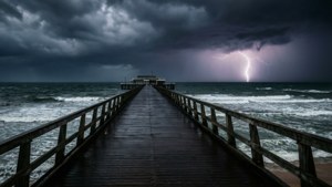 Glenelg Storm Warning
