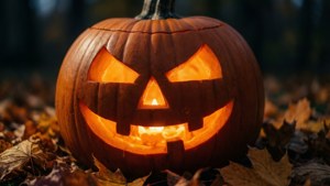 Glowing Jack-o'-Lantern