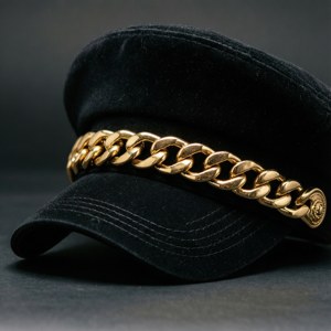 Gold Chain Cap Luxury