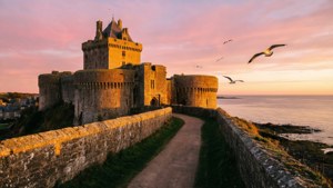 Golden Dawn Over Orgueil