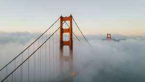 Golden Gate in Fog
