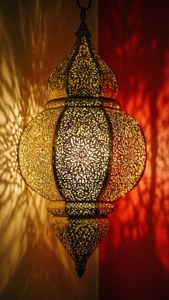Golden Lantern Glow