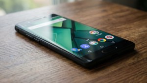 Google Pixel on Desk