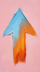 Gradient Brushstroke Arrow