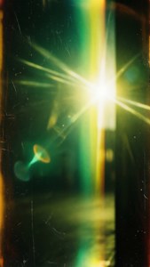 Green Yellow Vertical Leak