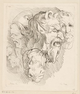 Groep van vijf hoofden van saters