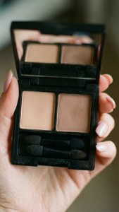 Handheld Empty Palette