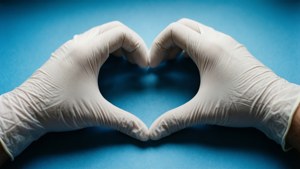 Heart-Shaped Gloves