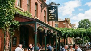 Historic Pub Scene