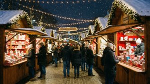 Holiday Shopping Market