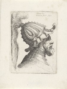 Hoofd van een man met gepluimde helm