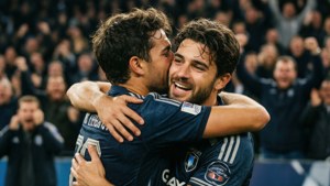 Hug with Lletget