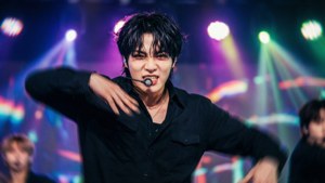 Hyunjin Dance Motion