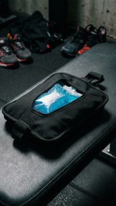 Ice Pack Sleeve in Gym