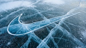 Icy Lake Swoosh