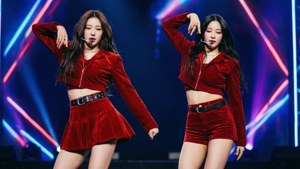 Irene & Seulgi Stage