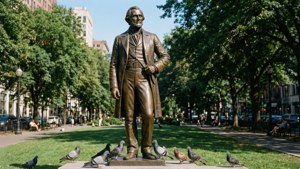 Jackson Statue Scene