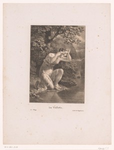 Jonge vrouw met bloemenkrans bekijkt haar spiegelbeeld in het water
