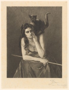Jonge vrouw met een kat op de schouder