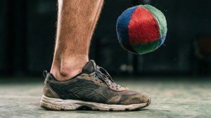 Juggle Close-Up