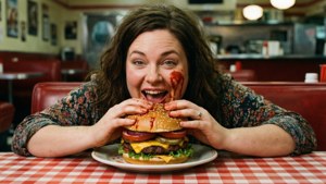 Kimmy Eating Burger