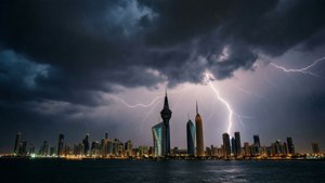 Kuwait Storm Lightning