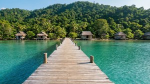 Lagoon Pier