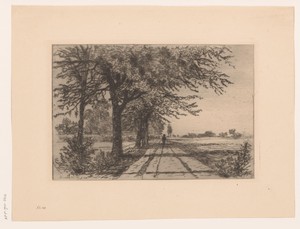 Landschap met bomen langs een pad waarop een figuur loopt