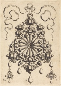 Large Pendant with Star at Centre