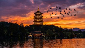 Leifeng Pagoda Sunset Glow