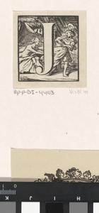 Letter J in een omlijsting met een voorstelling van de kuisheid van Jozef als hij vlucht voor de vrouw van Potifar