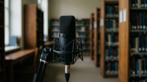 Library Study Boom Mic