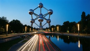 Light Trails Atomium