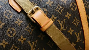 LV Keepall Strap Detail