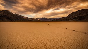 MacOS Mojave Cracked Earth