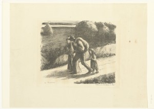 Man en vrouw met meisje lopen op zandweg