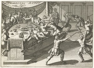 Mannen liggend aan eettafel kijken naar vechtende mannen