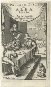 Mannen spelen dobbelspel, op de grond zit aap met speelkaarten