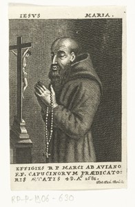 Marcus ab Aviano biddend voor een crucifix