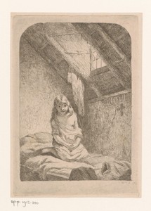 Meisje op bed in een zolderkamer