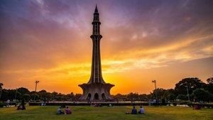 Minar-e-Pakistan Sunset