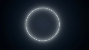 Minimal Glowing Dashed Circle