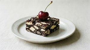 Minimal Nanaimo Bar Cherry