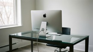 Minimalist Glass Desk iMac
