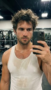 Mirror Selfie Gym