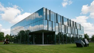Modern Library Facade